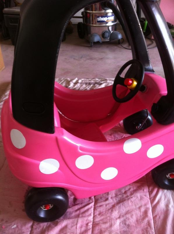 minnie mouse coupe car