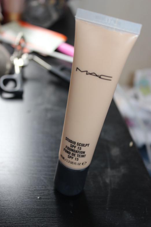 mac studio sculpt foundation nc20