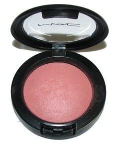 MAC Blush in Dainty (Mineralize Blush) - Light Yellow Pink with Gold Pearl 