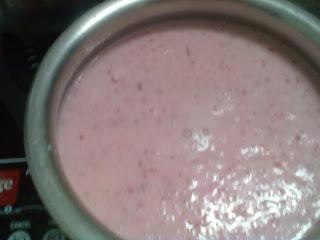 Berry Lassi/Smoothie And Hot days of Summer