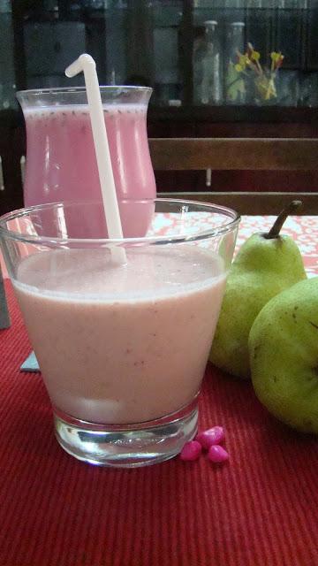 Berry Lassi/Smoothie And Hot days of Summer