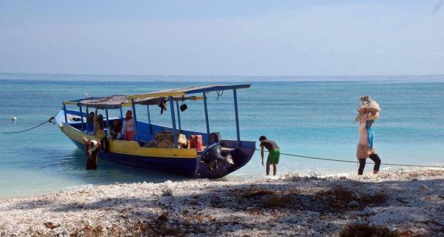 Supply boat to Gili Air