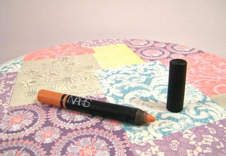 Review: NARS Satin Lip Pencil in 'Floralies'