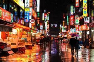 super-secret (and DARK) Seoul red light district