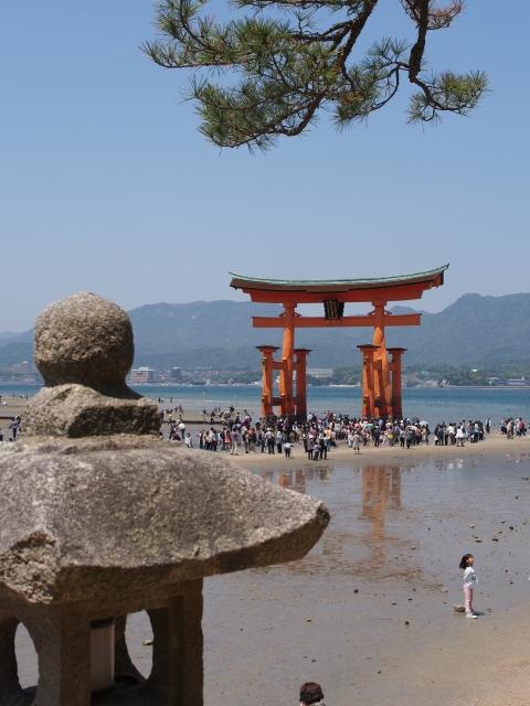 P5050055 信仰の地・厳島 / Itsukushima, the Shrine Island