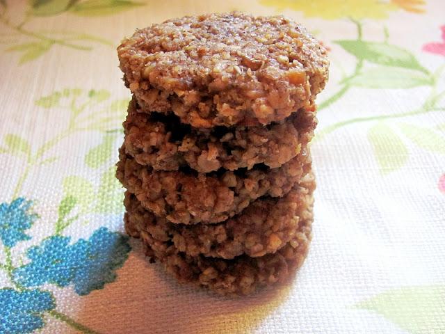 Healthy Peanut Butter Oatmeal Cookies! (No Flour!)