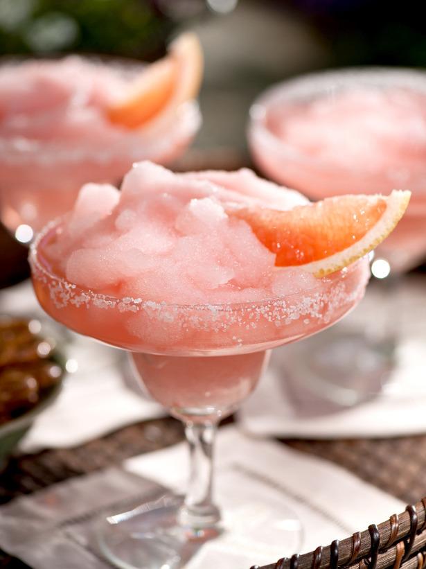 Ruby Red Grapefruit Margarita Recipe, pink margarita, pink cocktails