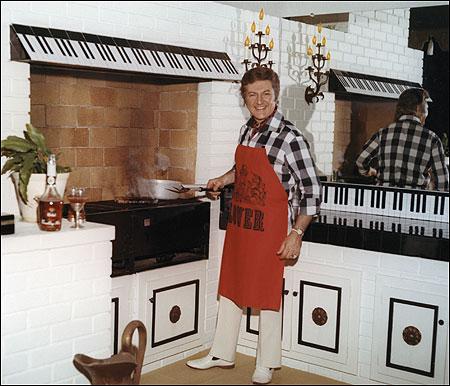 LIBERACE RECIPE FOR CHICKEN DIVAN