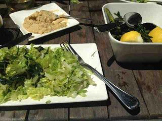 Eating OutSide ...and Wonderful Greek Fare!