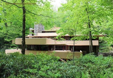 design Fallingwater4 The Beauty of Frank Lloyd Wrights Fallingwater HomeSpirations