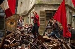 Defending the barricades, Les Miserables film