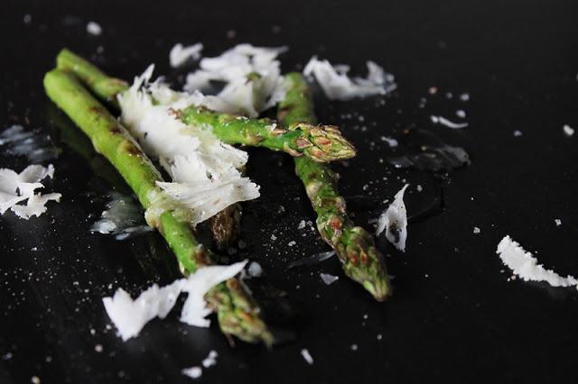 Grilled asparagus with Parmesan cheese #85