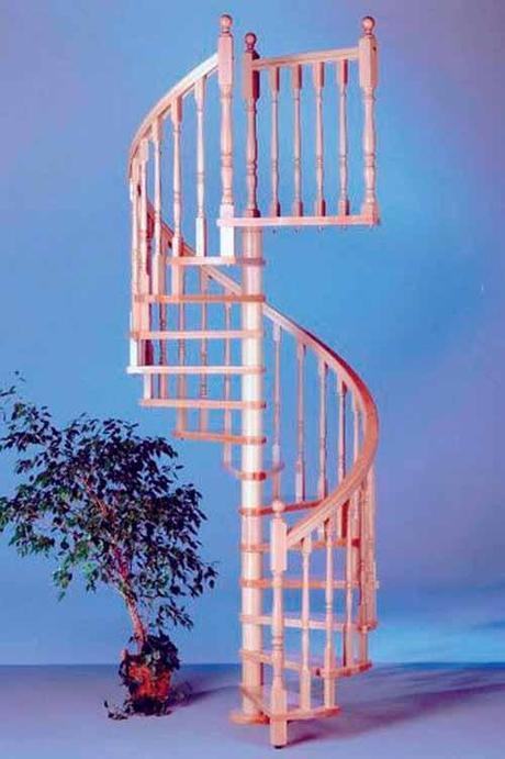 they all came to party and there's four to every stall, it gets frustrating, just pissing on this wall, seems like there's another story banging around every step you fake