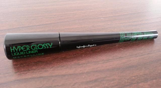 ♥ Maybelline Hyper Glossy Runway Pop Liquid Liner in Khaki ♥