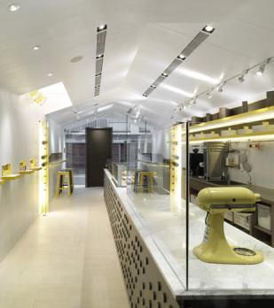 Les Bebes Cupcakery by J.C. Architecture