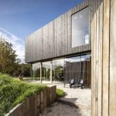 Villa V by Paul de Ruiter Architects