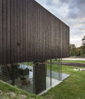 Villa V by Paul de Ruiter Architects