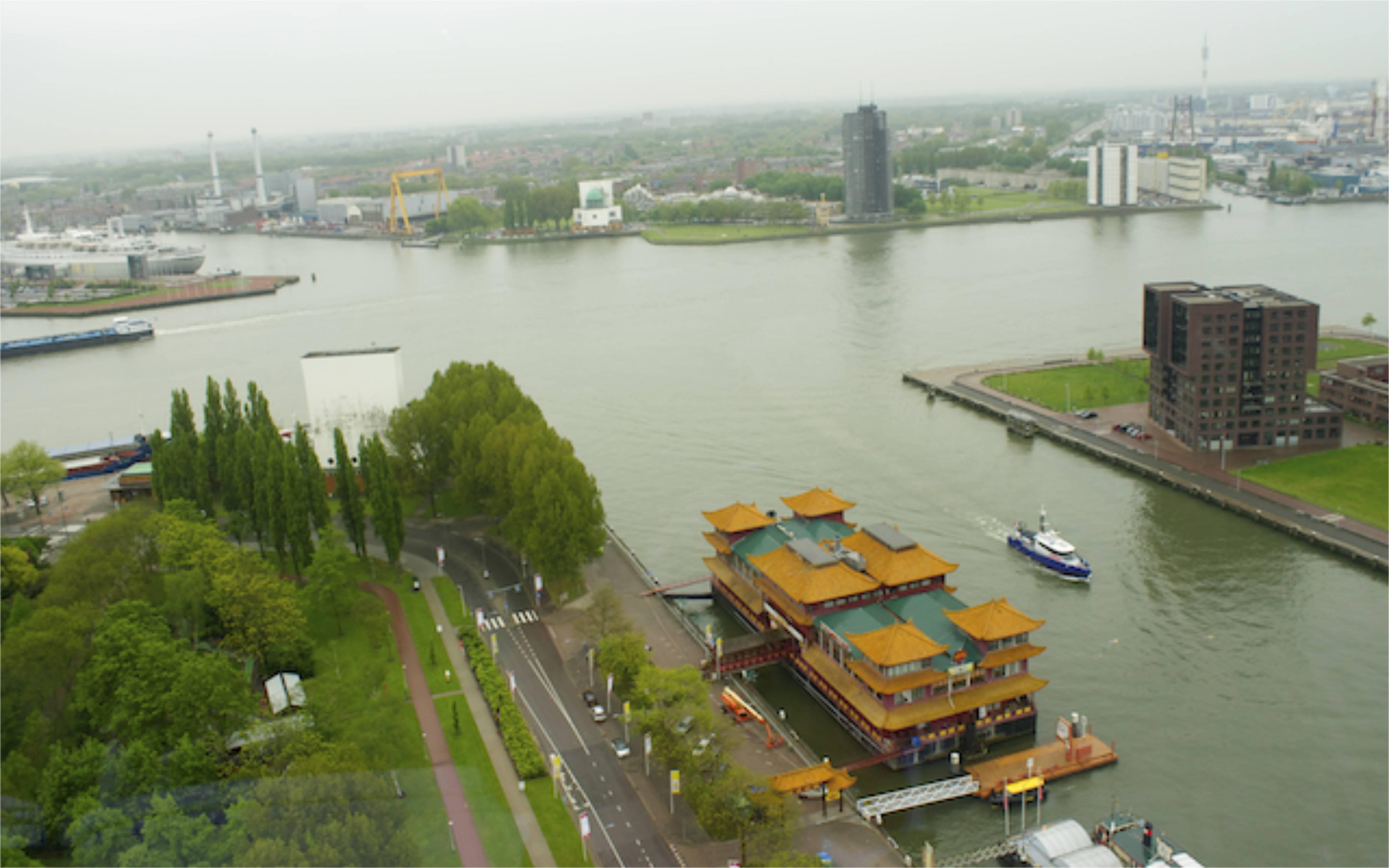 Beautiful views over Rotterdam  from the Euromast.