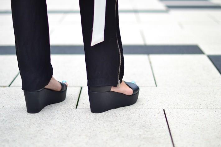 cos flatform sandals black minimalism
