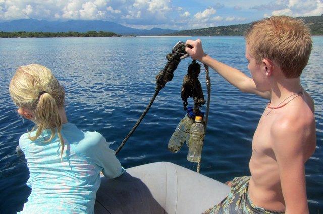 Mooring floats