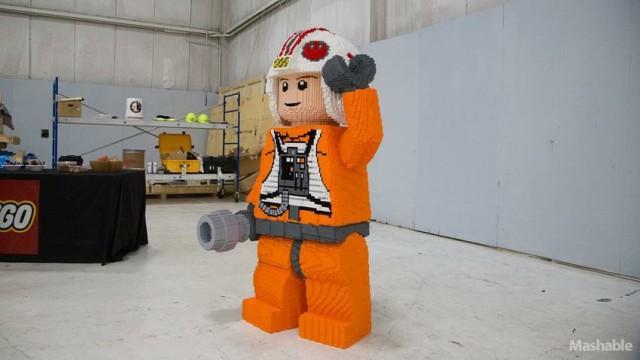 lego-giant-luke