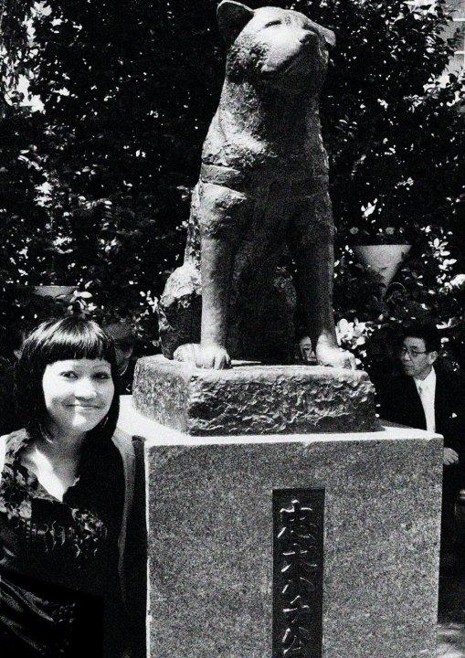 eunike_hachiko statue