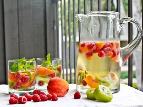 fruit-infused-water