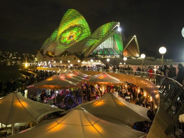 Vivid-Sydney-lights-the-Opera-House__credit-Daniel_Boud-034-800x600