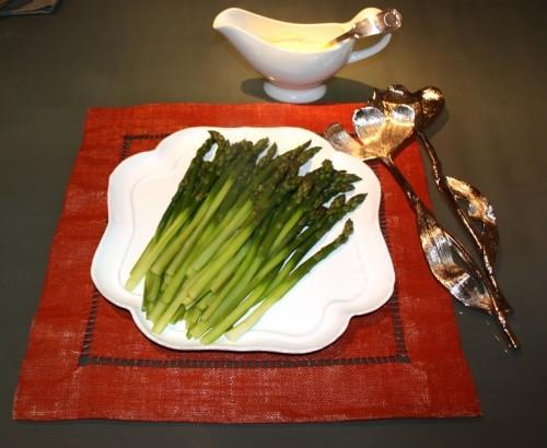 Best Way to Peel Asparagus: The Elusive Two-Bladed Peeling Tongs