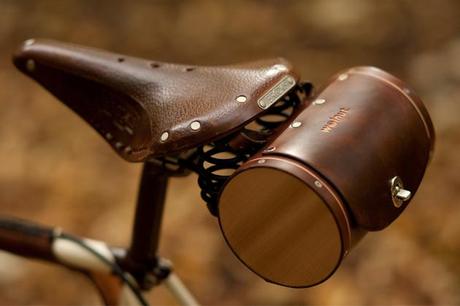 Walnut Studio – Bike Seat Barrel Bag Walnut Studio Bike Seat Barrel Bag