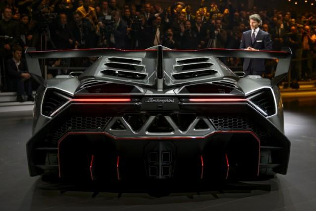 Lamborghini-Veneno-3