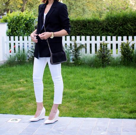 Cropped white jeans