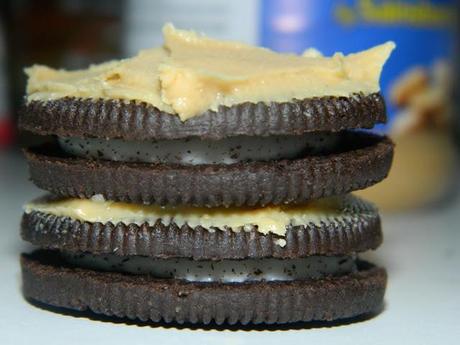 Peanut Butter & Oreo Chocolate Cupcakes