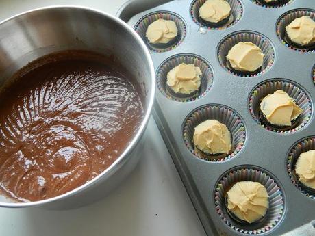 Peanut Butter & Oreo Chocolate Cupcakes