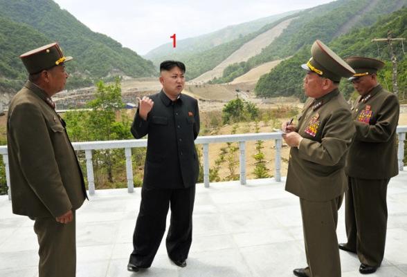 Kim Jong Un (1) tours the construction of the Masik Pass ski grounds in Kangwo'n Province (Photo: Rodong Sinmun).