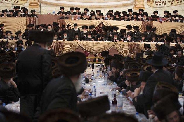 Orthodox jewish wedding large crowd
