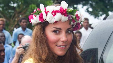 princess-kate-looked-pretty-in-her-floral-headpiece-as-she-visited-the-solomon-islands