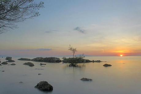 TRAVEL STORY: Burot Beach - Sunset, Sandbars and Shooting Stars