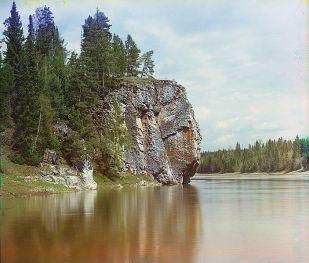 Maksimovsky_rock_Chusovaya_river