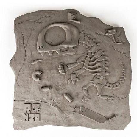 34e0e784c79111e2af7e22000a1f8ae5 7 526x526 Ronzo: Skater Saurus Limited Edition