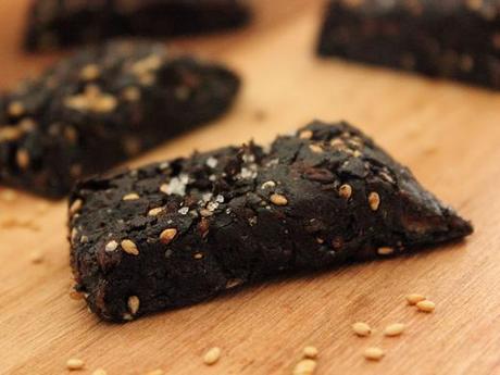 Date and Sesame Chocolate Bars Date and Sesame Chocolate Bars