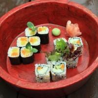 LikeThatOnly -Assorted Vegetarian Sushi -48