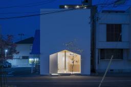 Folm Arts by Tsubasa Iwahashi Architects
