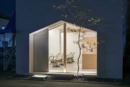 Folm Arts by Tsubasa Iwahashi Architects