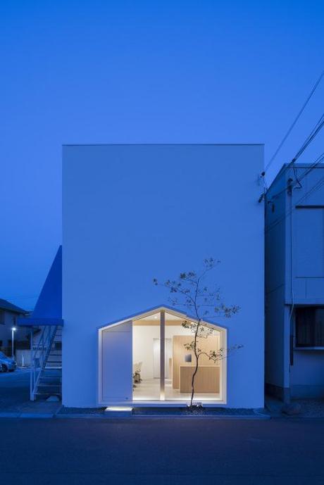 Folm Arts by Tsubasa Iwahashi Architects