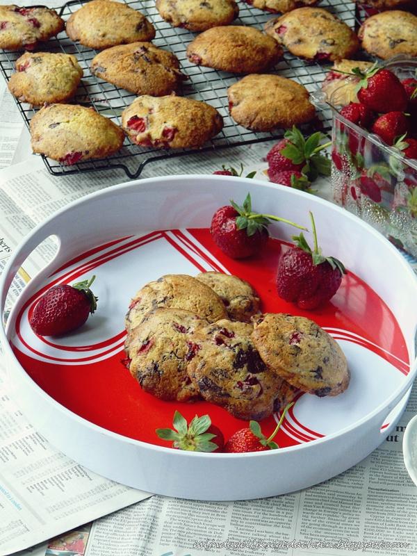 Strawberry and Chocolate Cookies / Печенье с Клубникой и Шоколадом
