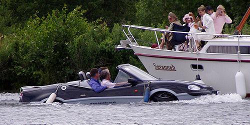 7 Incredible Amphibious Cars