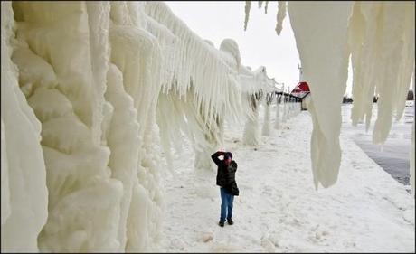 frozen-lighthouses-3[2]