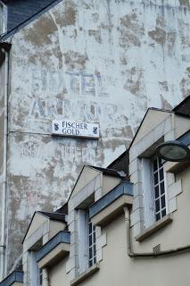 Ghost signs 89: return to the Loire