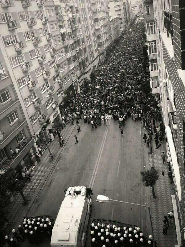 World News: What the Hell is Going On In Turkey!? (#occupygezi)